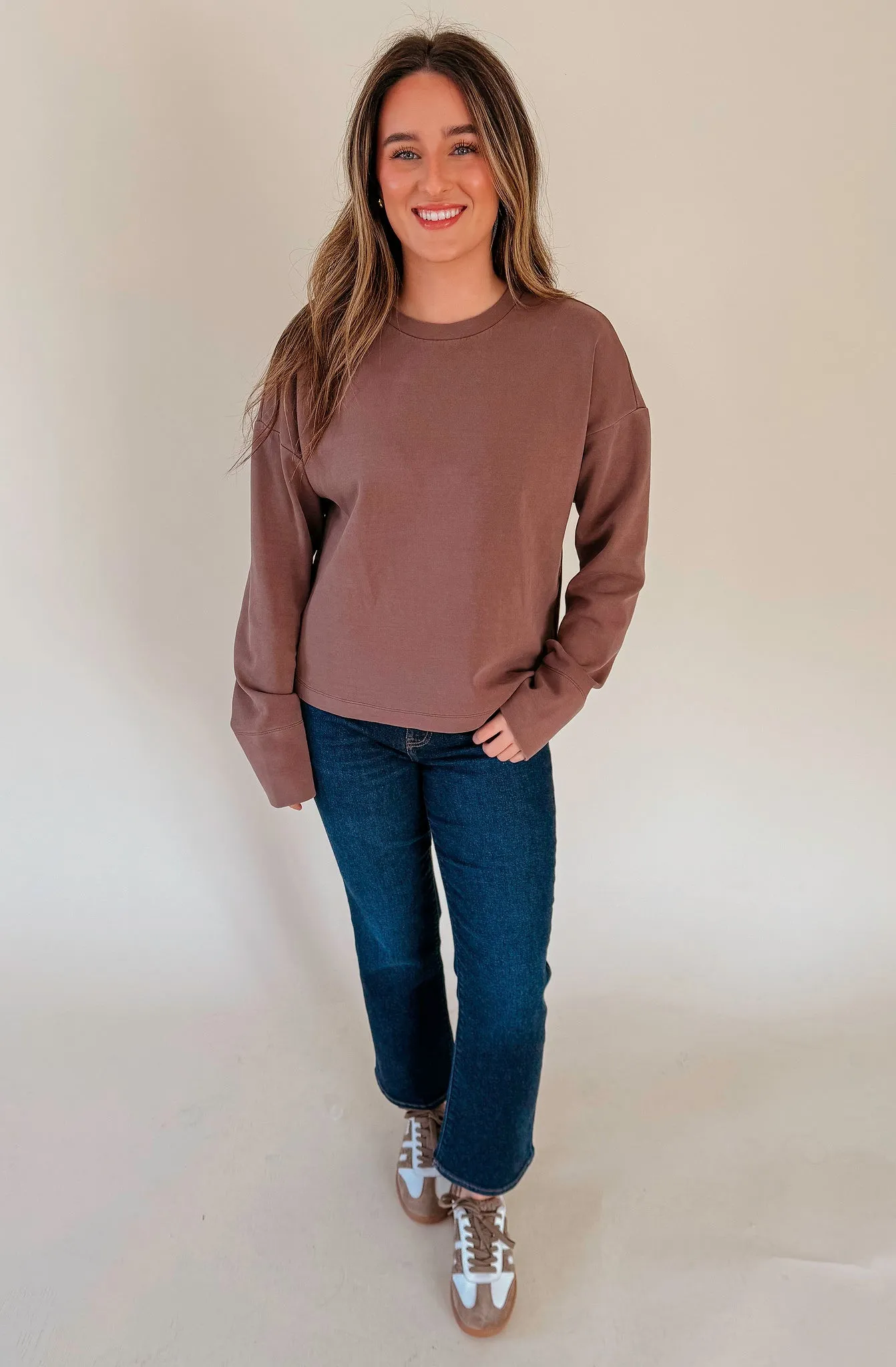 GENEVIEVE LONG SLEEVE CREW SWEATSHIRT