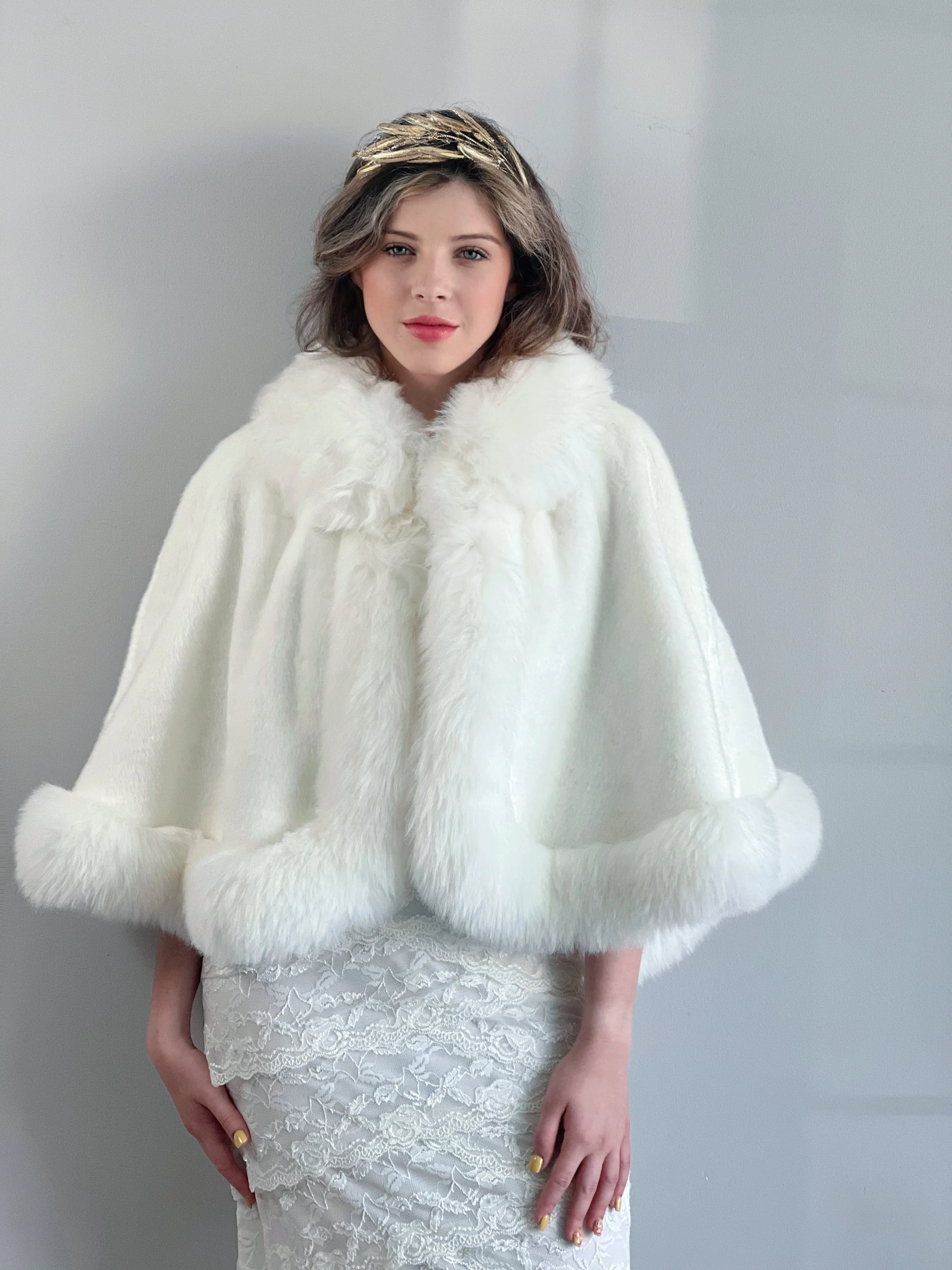 Ivory White Fur Cape (Jennifer Wht01)