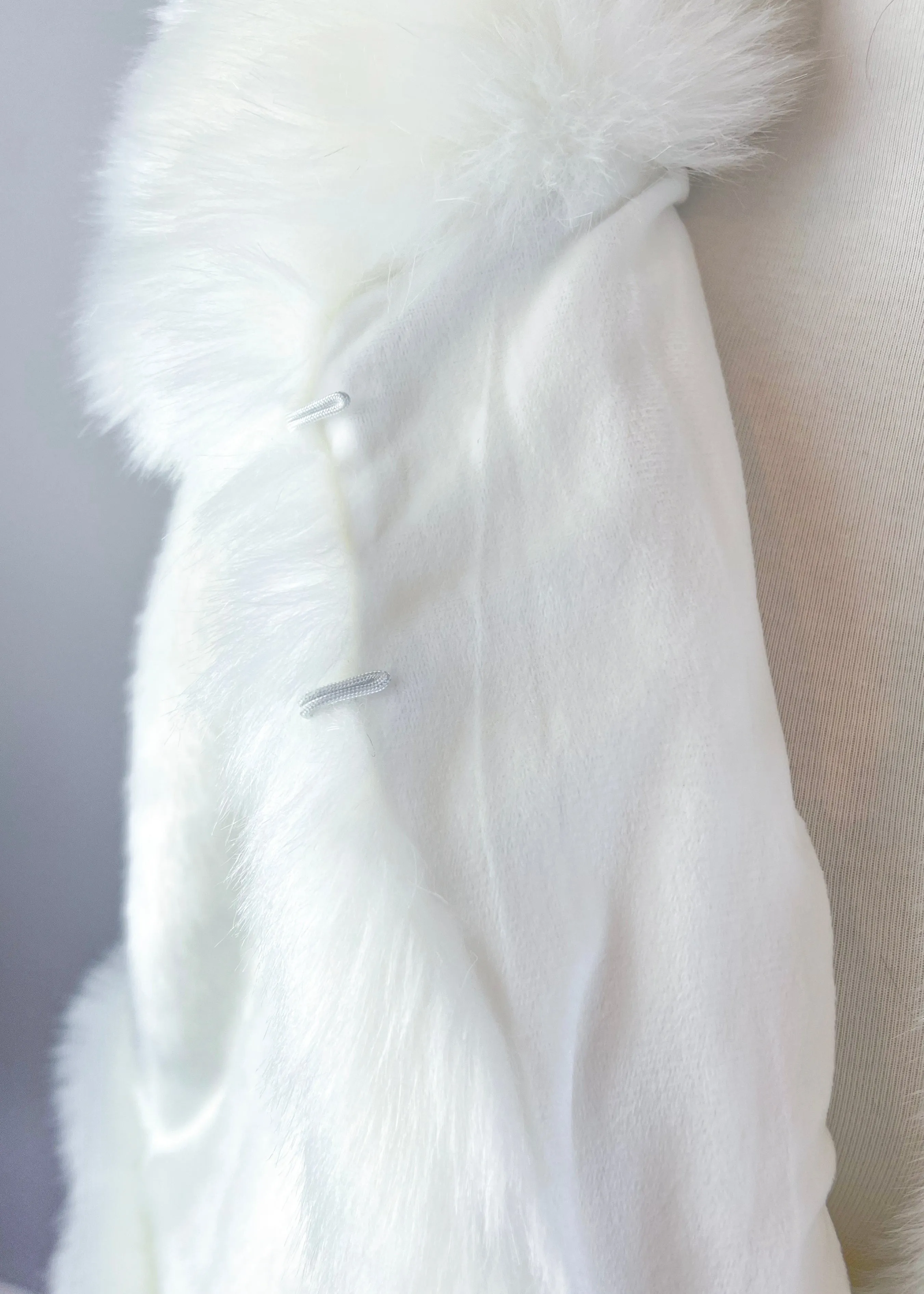 Ivory White Fur Cape (Jennifer Wht01)