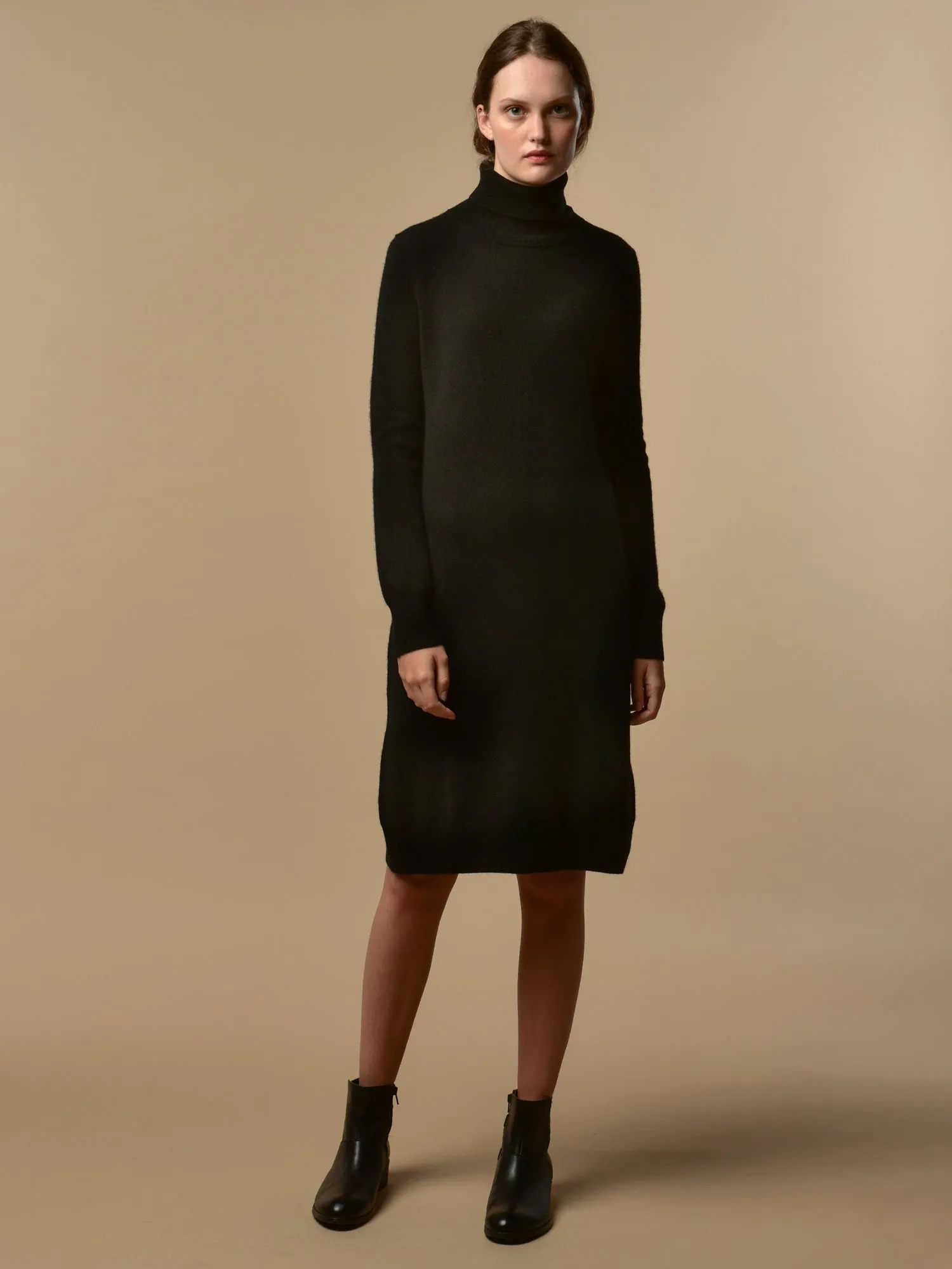 Turtleneck Dress_Black