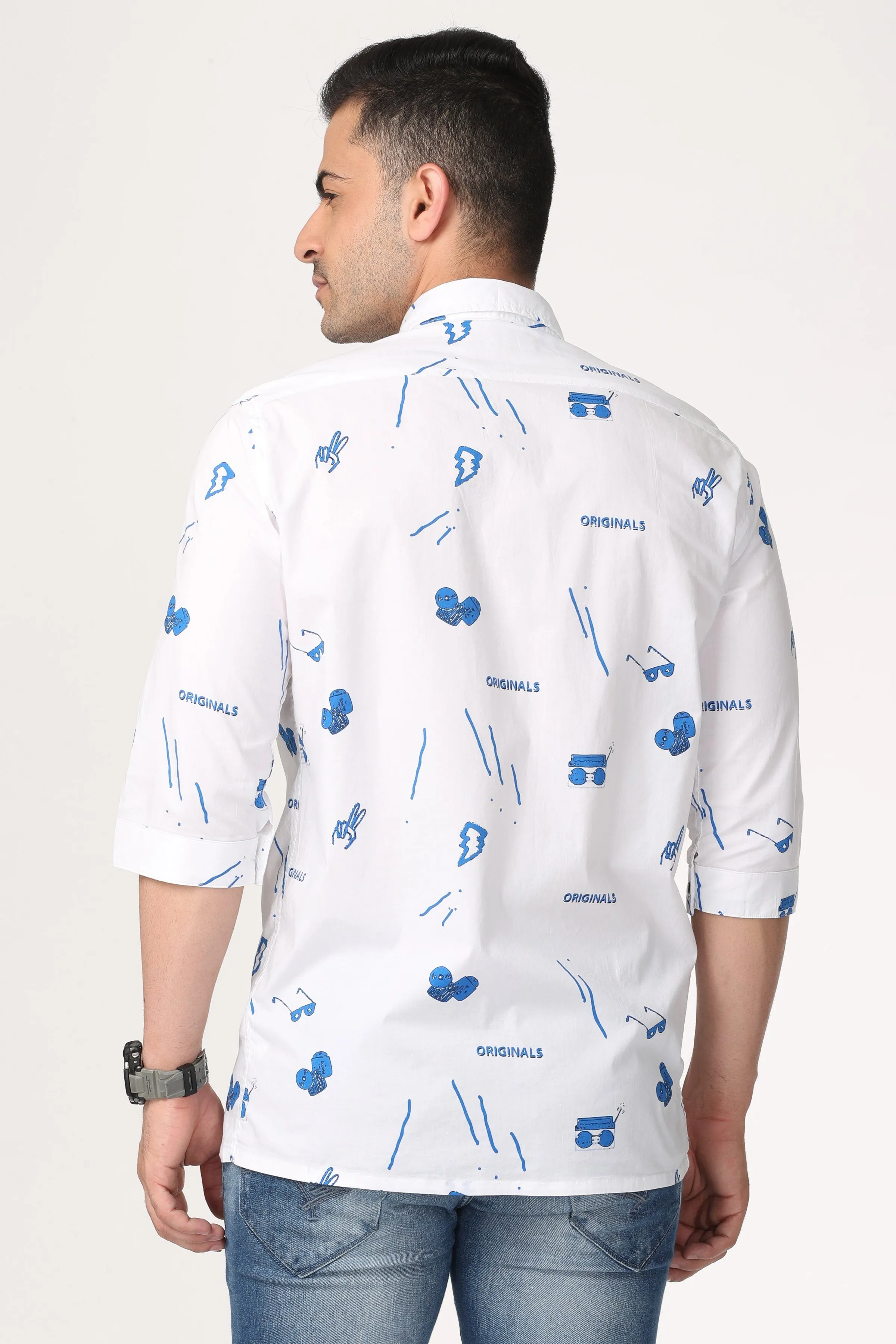 White with Blue Pattern 3/4 Sleeve Shirt