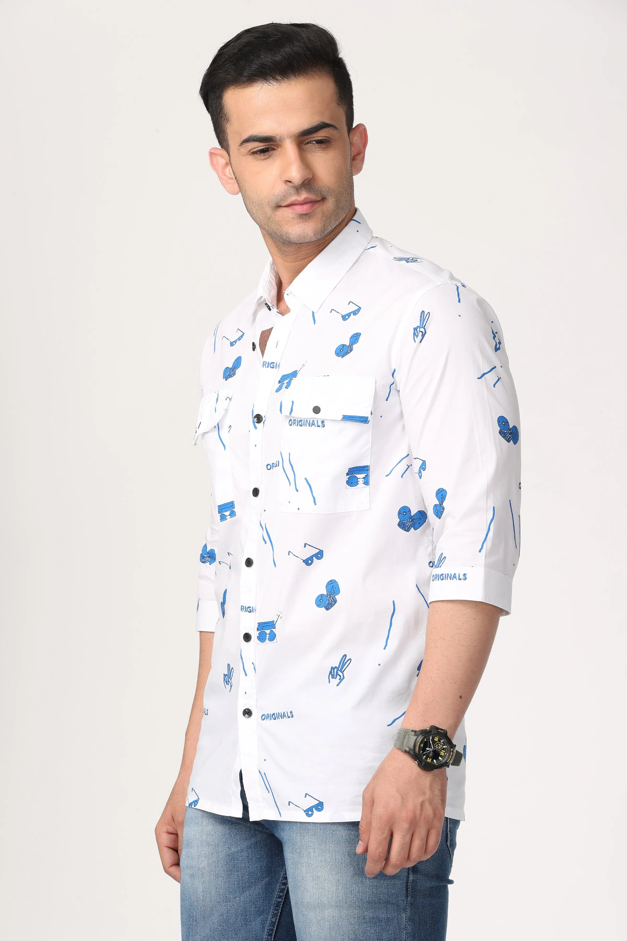 White with Blue Pattern 3/4 Sleeve Shirt